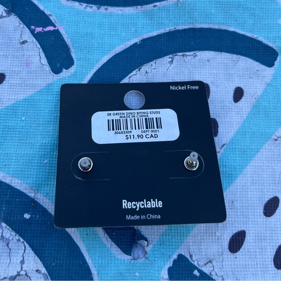 Hot Topic Green Dinosaur Earrings - Picture 2 of 3